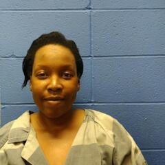 Mugshot of HENRY, RAVEN CRESHAUNA