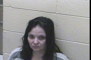Warrant photo of Amy M Dinwiddie